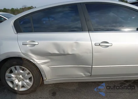 2012 Nissan Altima 2.5 S z USA, uszkodzony, nr VIN 1N4AL2AP4CC211682